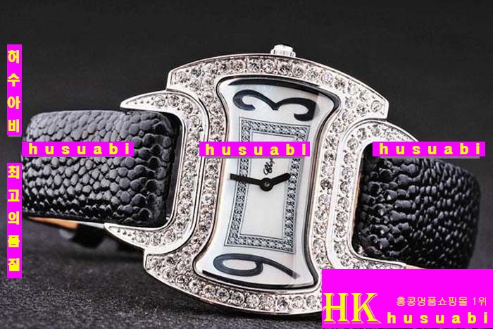 ���ĵ� ���ڽð� Replica Chopard Japanese Quartz MOVEMENT Polished Case Fancy diamond Bezel Black Bracelet Women. sa-15