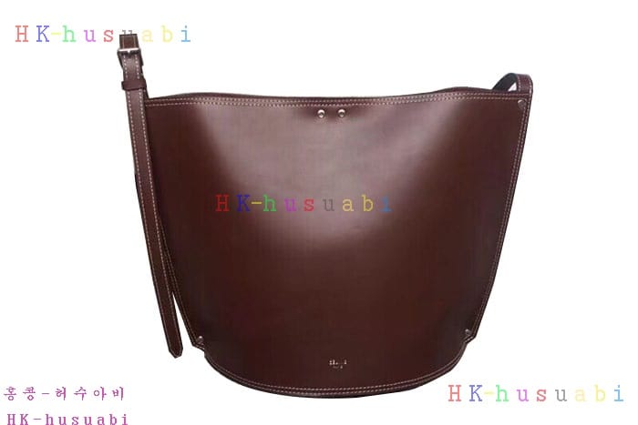 �ڹ̷��ޡ� ������ STUDS CABAS CL18090-3