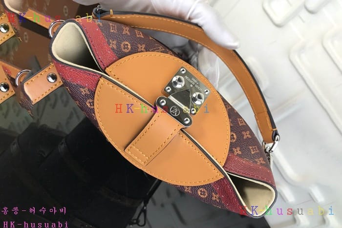 �ڹ̷��ޡ� ���̺��� ������ M52276