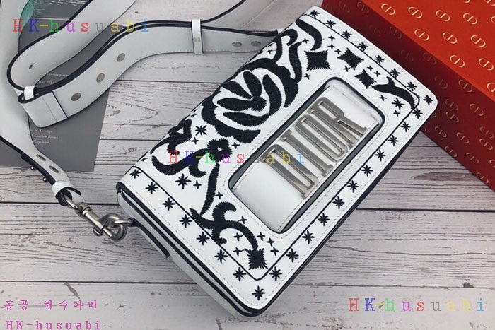 �ڹ̷��ޡ� 2019SS ��� �� ��ù� DR M05558