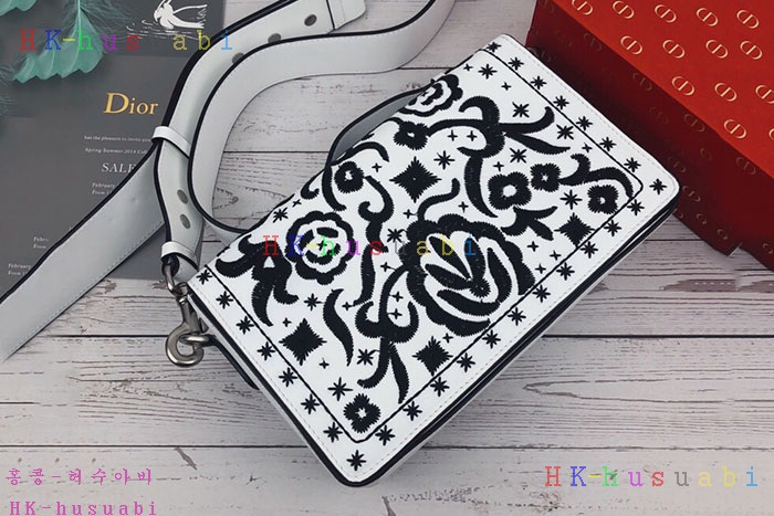 �ڹ̷��ޡ� 2019SS ��� �� ��ù� DR M05558