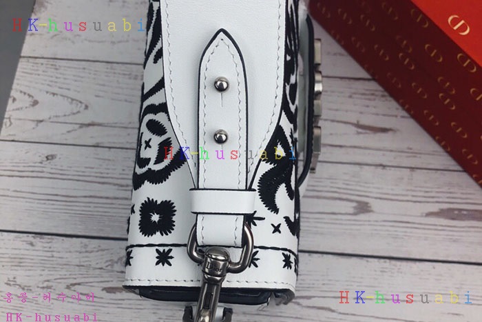 �ڹ̷��ޡ� 2019SS ��� �� ��ù� DR M05558