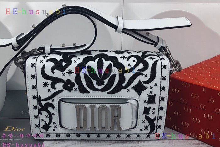 �ڹ̷��ޡ� 2019SS ��� �� ��ù� DR M05558