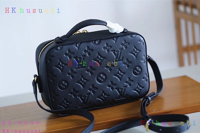 �ڹ̷��ޡڷ��̺��� ������ M44593