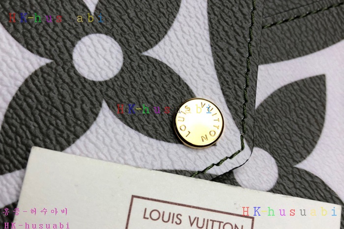 �ڹ̷��ޡ� ���̺��� ����Ʈ Ű������ M67600