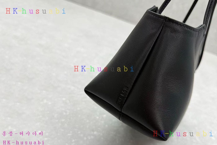 �ڹ̷��ޡڴ� �ο� Terrasse ���� ���� �� W2033
