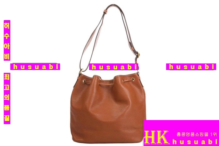 �ֹ��� ���ڸ�ǰ�� 8236