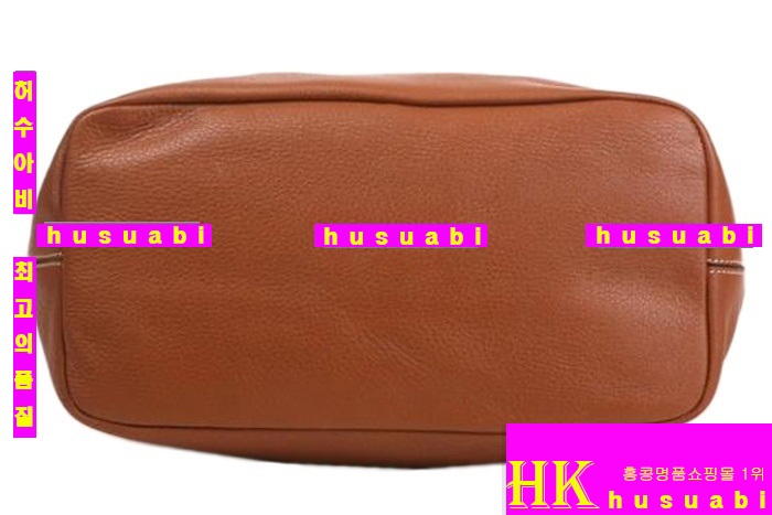 �ֹ��� ���ڸ�ǰ�� 8236