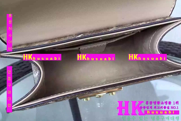 ���� �е���� ũ�ν��� 2016�Ż� G-88221-4