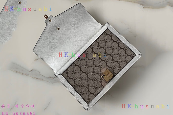 �ڹ̷��ޡ� ���� �Ǻ� ����� GU421882-5