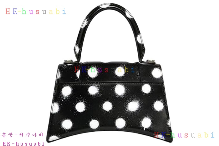 �ڹ̷��ޡڹ߷��þư� �ƿ��۶� ���� �ڵ�� 593576(2�÷�)