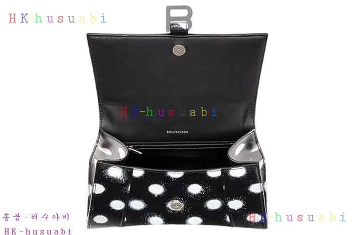�ڹ̷��ޡڹ߷��þư� �ƿ��۶� ���� �ڵ�� 593576(2�÷�)