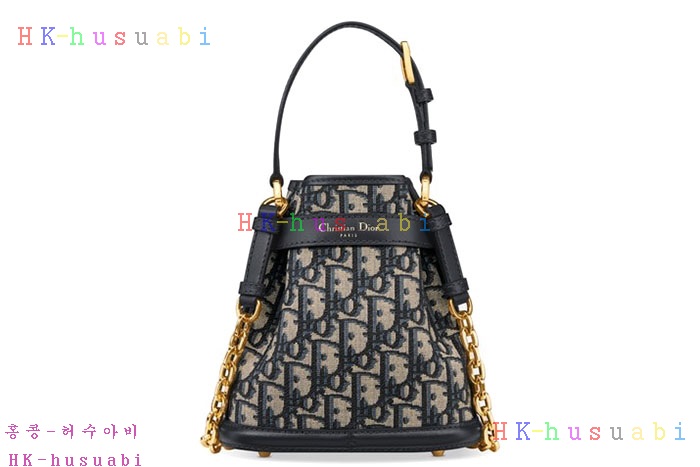 �ڹ̷��ޡڵ�� �� ��ù�  M2272