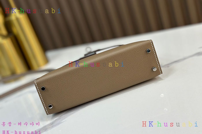 �ڹ̷��ޡڿ����޽� �̸� �̴�  H 9668220-14 �ü���