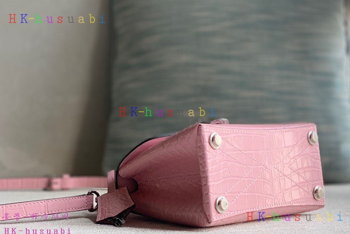 �ڹ̷��ޡڷ��̺��� ���� �� ��  M84713-11(�������)