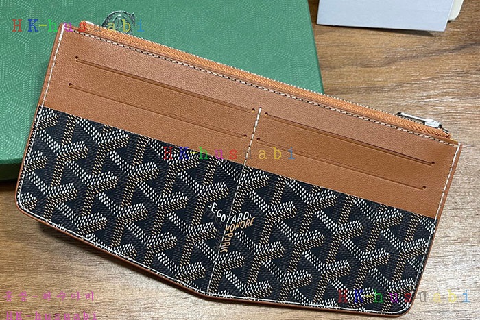 �ڹ̷��ޡڰ��ߵ� �μ�Ʈ ���̽� ī������INSLOUMMLTY01CL03P