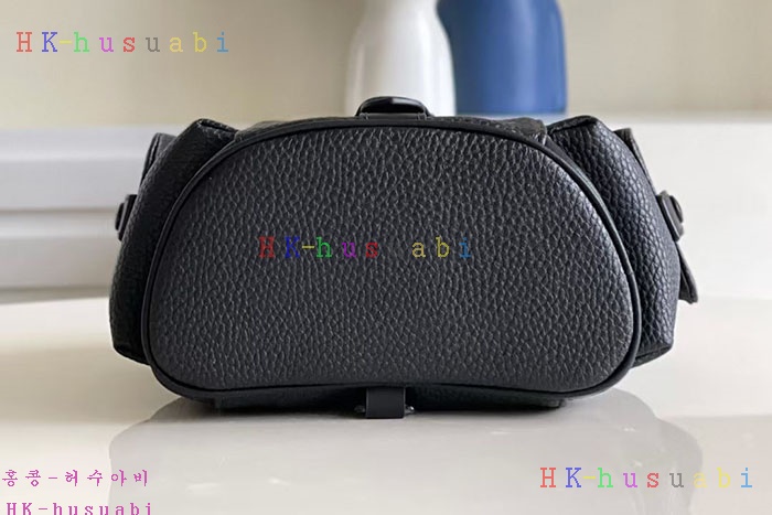 �ڹ̷��ޡڷ��̺��� ũ�������� XS M58495